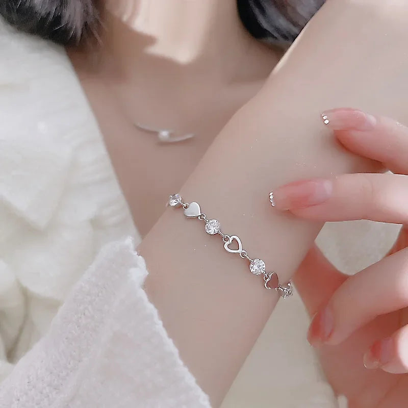 DL 925 Sterling Silver Hollow Heart Zircon Bracelet (Korean Edition)