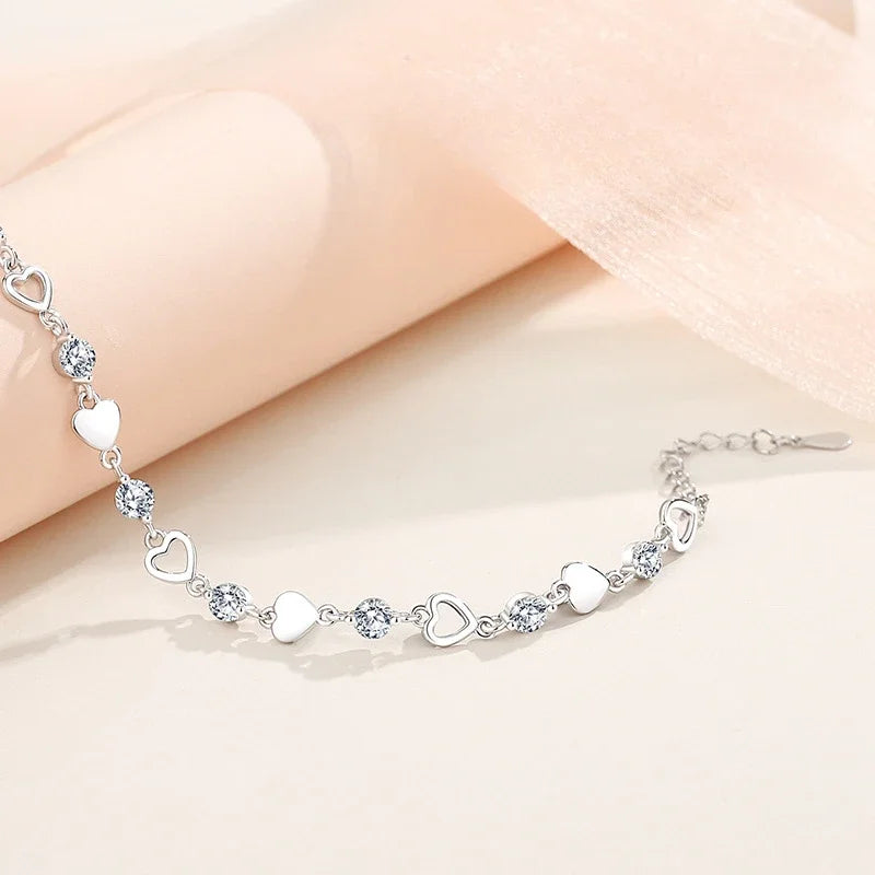 DL 925 Sterling Silver Hollow Heart Zircon Bracelet (Korean Edition)