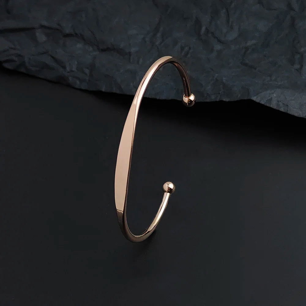 DL high quality gold plated spherical c-shape bracelet (China Edition)