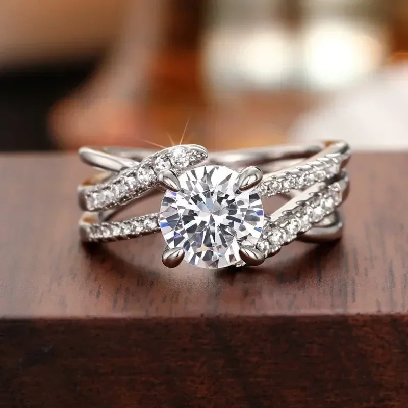 DL Exquisite Women Rings Silver Color Luxury Paved Sparkling CZ Ring (Korean Edition)