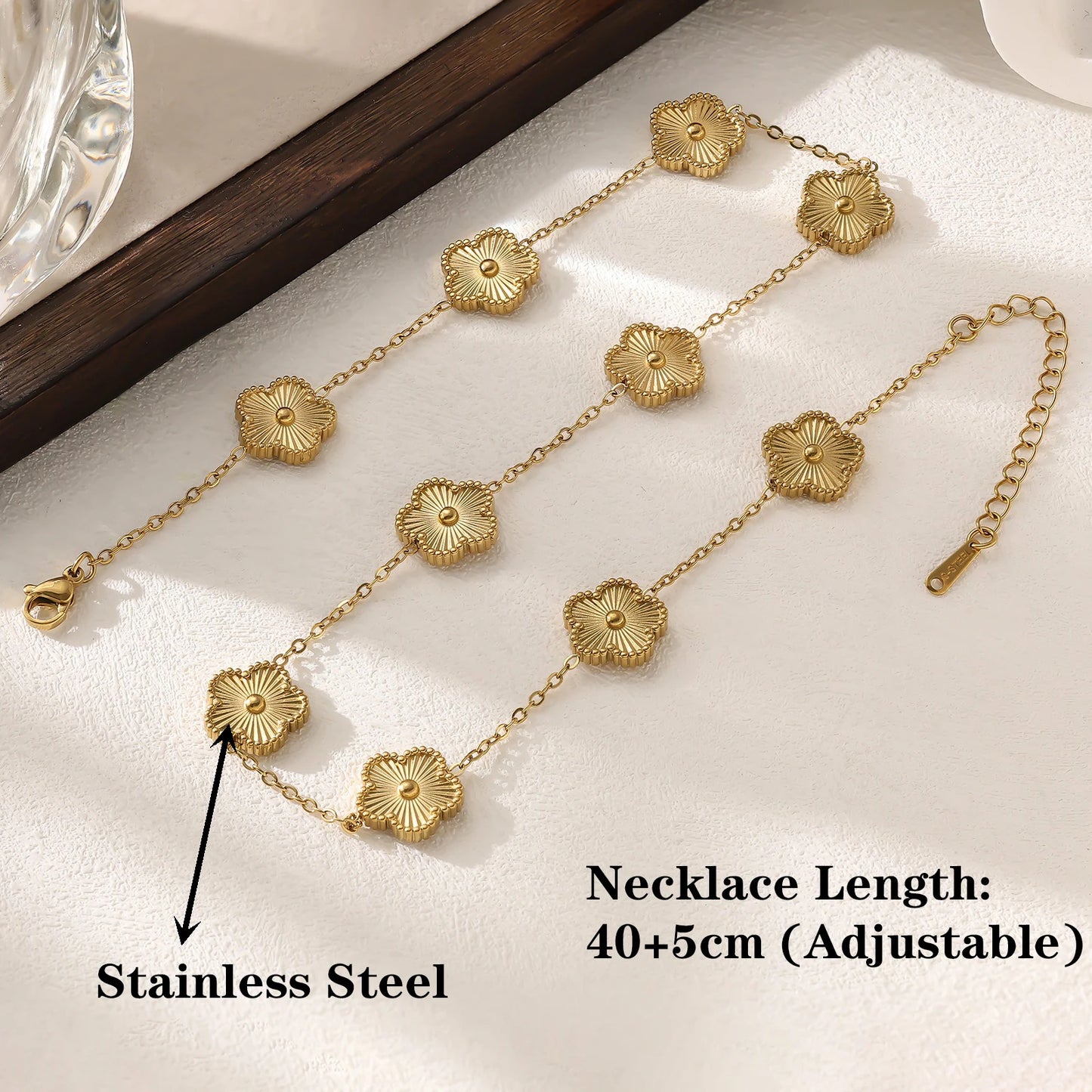 DL lower Y2K Laser Stainless Steel Five Leaf Flower Waterproof Necklace (Korean Edition)