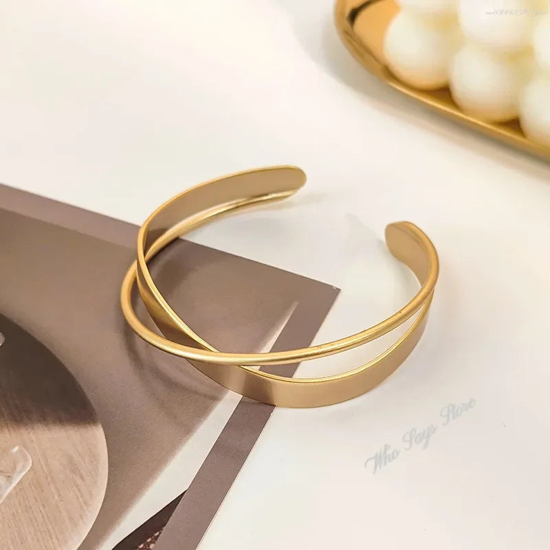 DL Stainless Steel Adjustable New Design Gold Plated Bracelet (USA Edition)