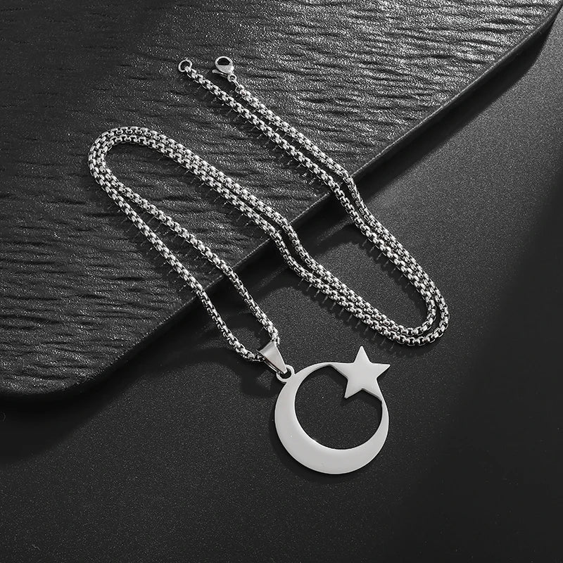 DL Moon Pendant Necklace (Korean Edition)