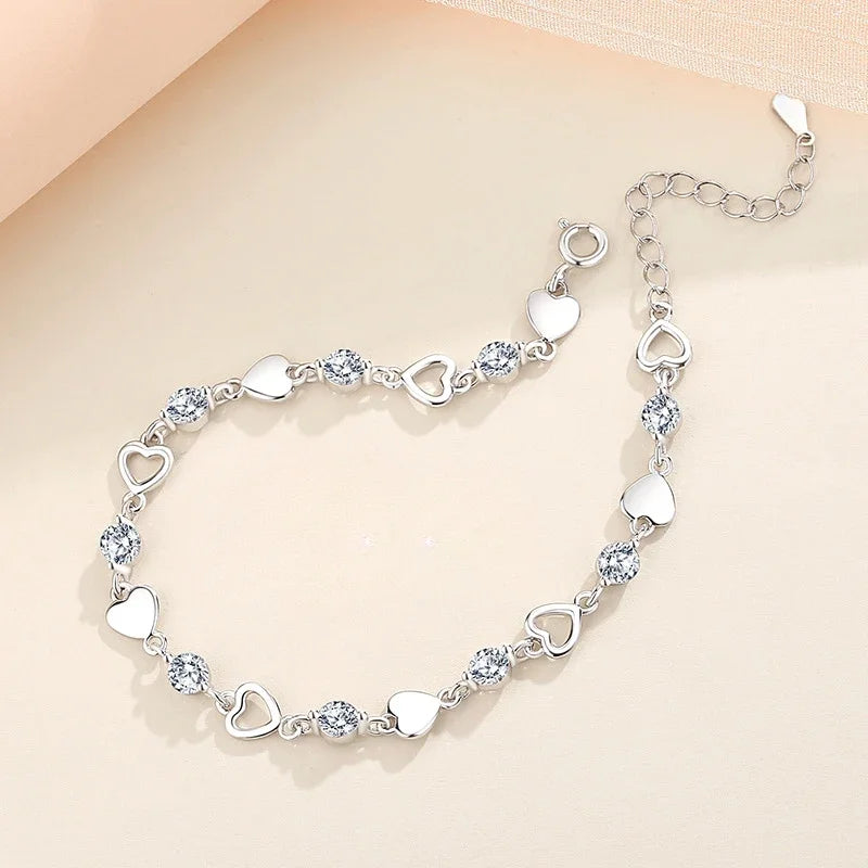 DL 925 Sterling Silver Hollow Heart Zircon Bracelet (Korean Edition)