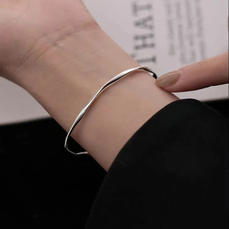 DL Classic Retro Twisted Bracelet (USA Edition)