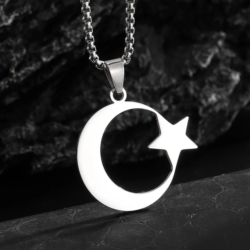 DL Moon Pendant Necklace (Korean Edition)