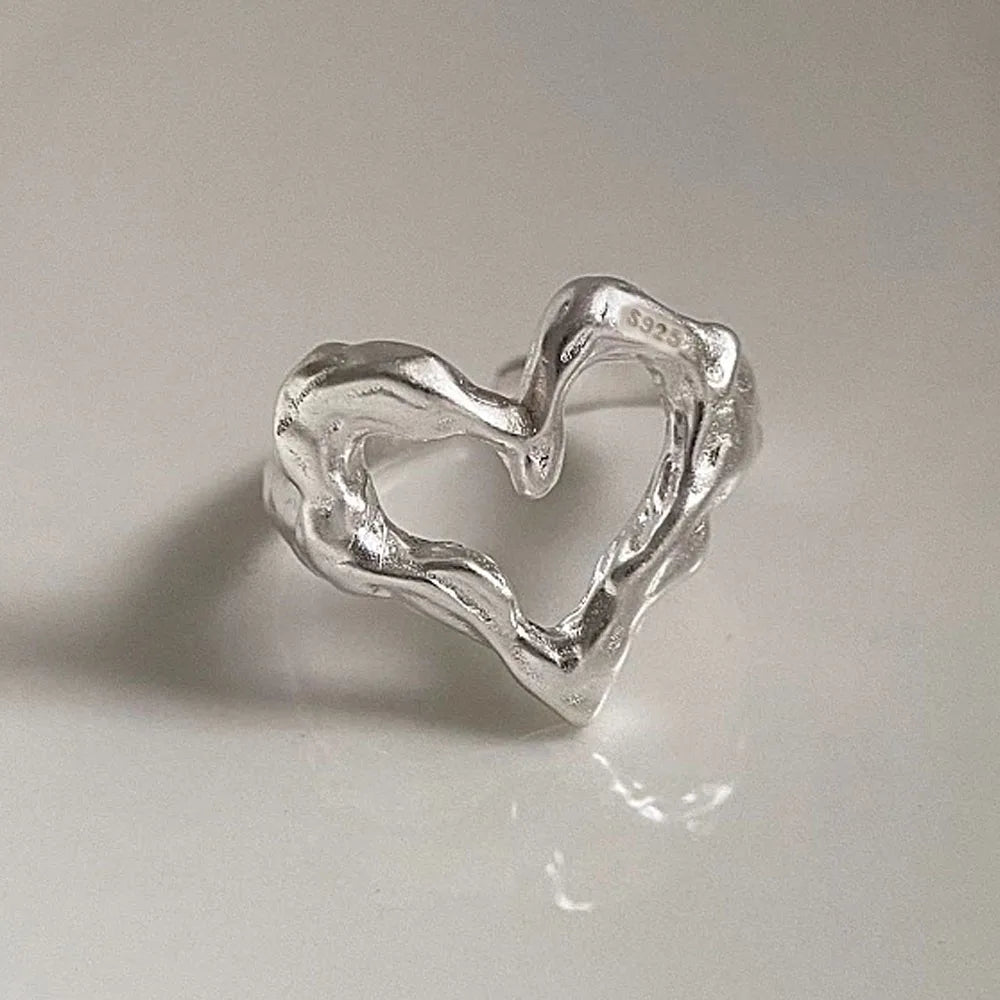 DL 925 Sterling Silver Simple Heart Ring y2k (BRAZILIAN EDITION) (TOO LIMITED FOR ITS PRICE)