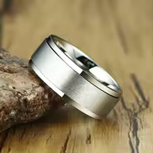 DL  Stainless Steel Anel Stylish Punk Spinner Alliance Ring
