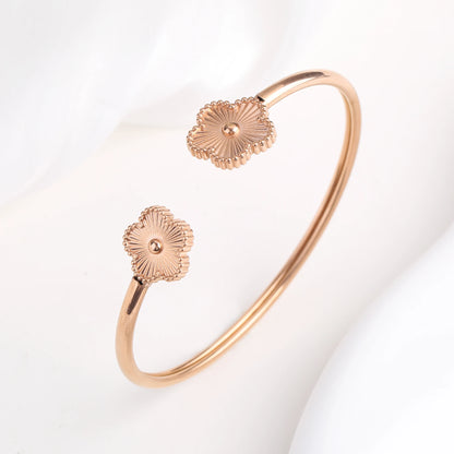 DL Stainless Steel Gold-Plated Five Leaf Flower Open Bangle Bracelet (Canadian Edition)