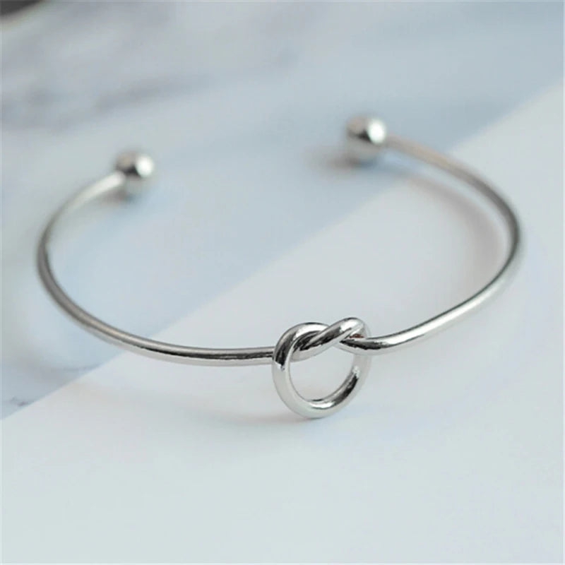 DL Twist Round Circle Bracelet (China Edition)