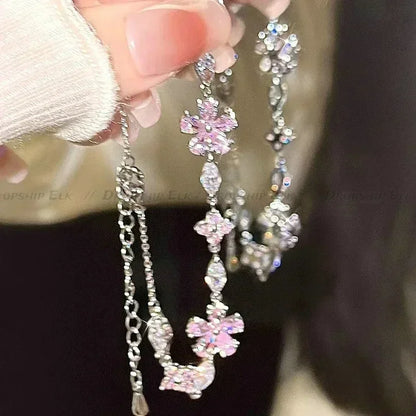 DL Sweet Crystal Flowers Bracelet (Korean Edition)