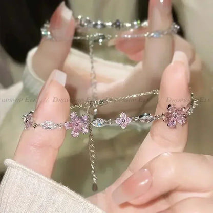 DL Sweet Crystal Flowers Bracelet (Korean Edition)