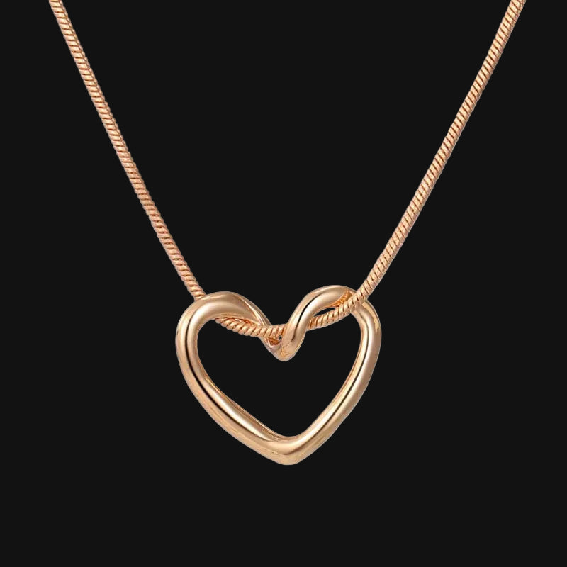 DL  Simple Hollow Love Heart Pendant Necklace (Canadian Edition)