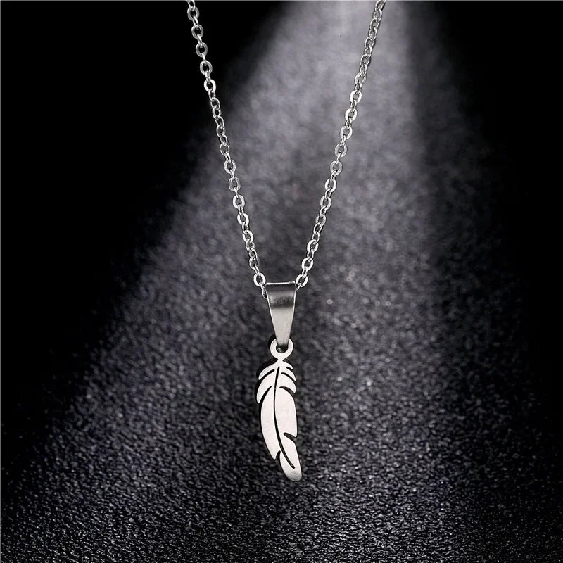 DL Stainless Steel Vintage Feather Pendant Necklace (Canadian Edition)