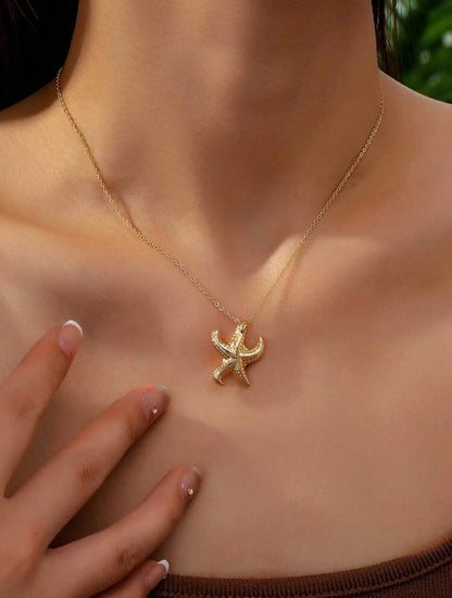 DL Elegant Starfish Pendant Necklace (Korean Edition)